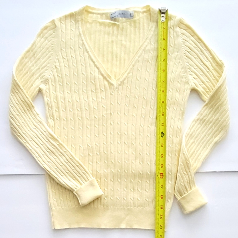 Zara Pullover Kit. - Picture 4 of 7